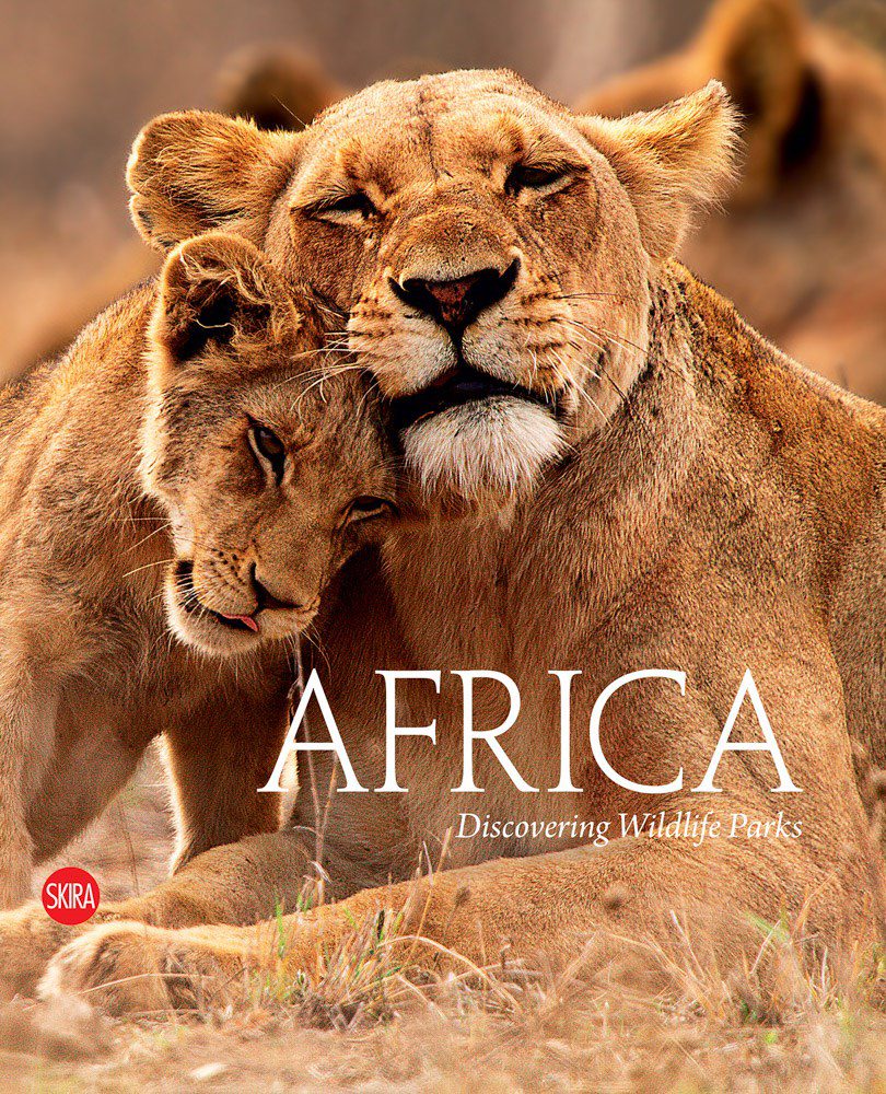 Kirja AFRICA. DISCOVERING WILDLIFE PARKS